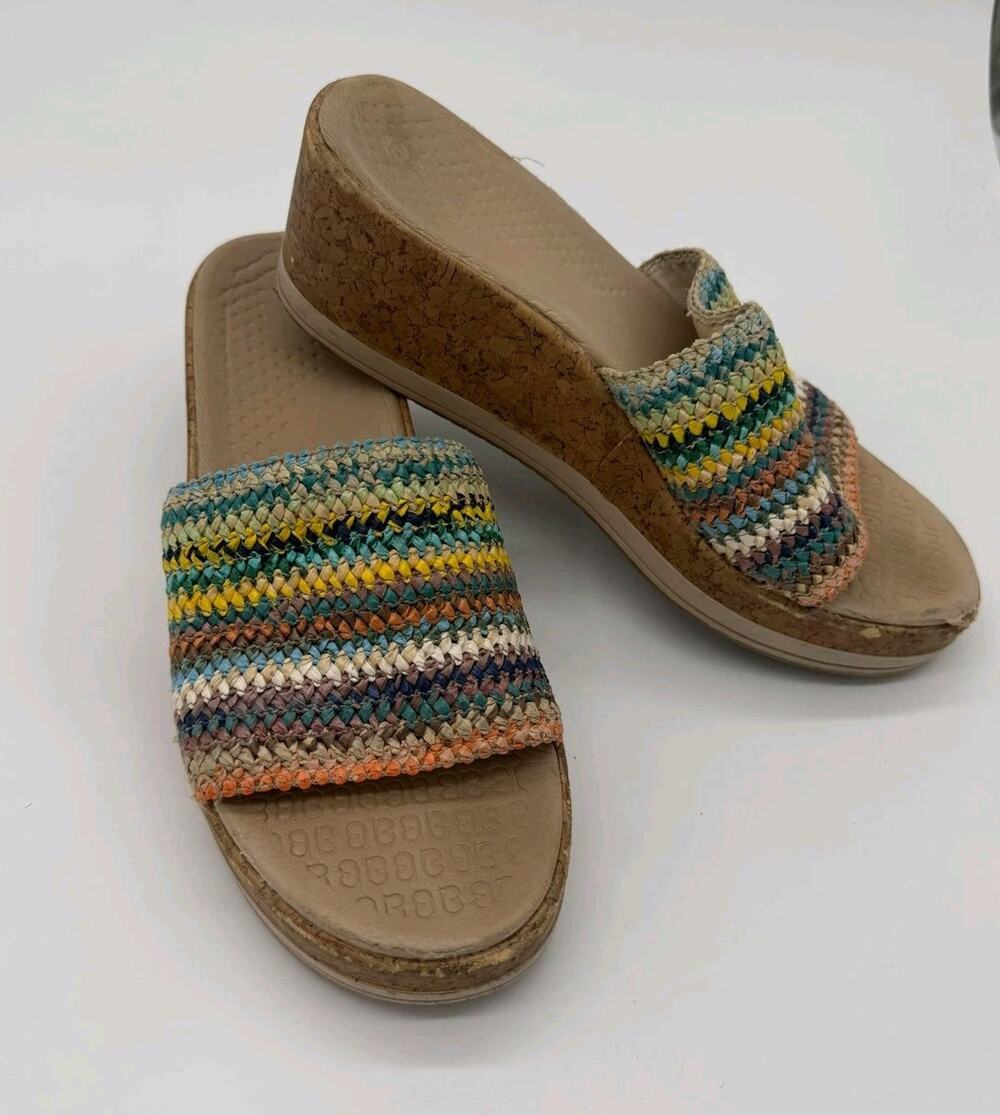 Bzees RUNNAWY Sandals Shoes Womens Size 7 Multicolor Wedge Comfort Striped Slide